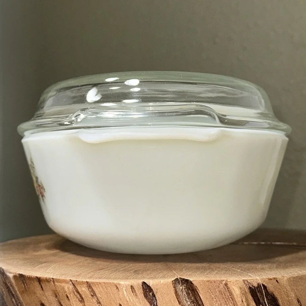 ANCHOR HOCKING Vintage Harvest Vegetable 1-1/2 QT. casserole Dish